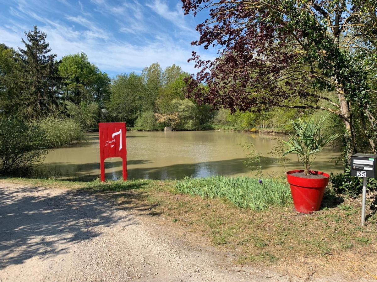 Hotel L'Etang Des 7 Le Controis-en-Sologne Exteriér fotografie